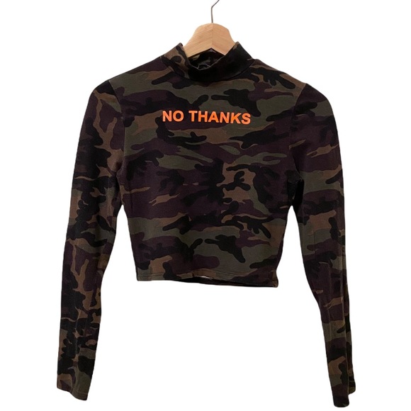 [Fashion Nova] Camo Long Sleeve Top - Picture 4 of 5